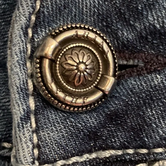 Ariat Women's REAL Mid Rise Stretch Entwined Boot Cut Western Denim Jeans - Picture 6 of 13